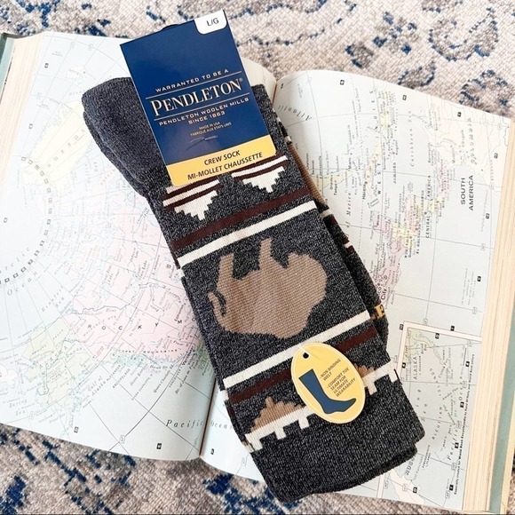 Pendleton NWT Unisex Merino Wool Gray Brown Blend Roaming Bison Camp Crew Socks - Picture 1 of 8